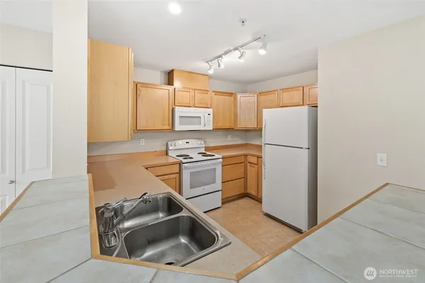 $400,000 | 1103 63rd Street Southeast, Unit E, Auburn, WA 98092