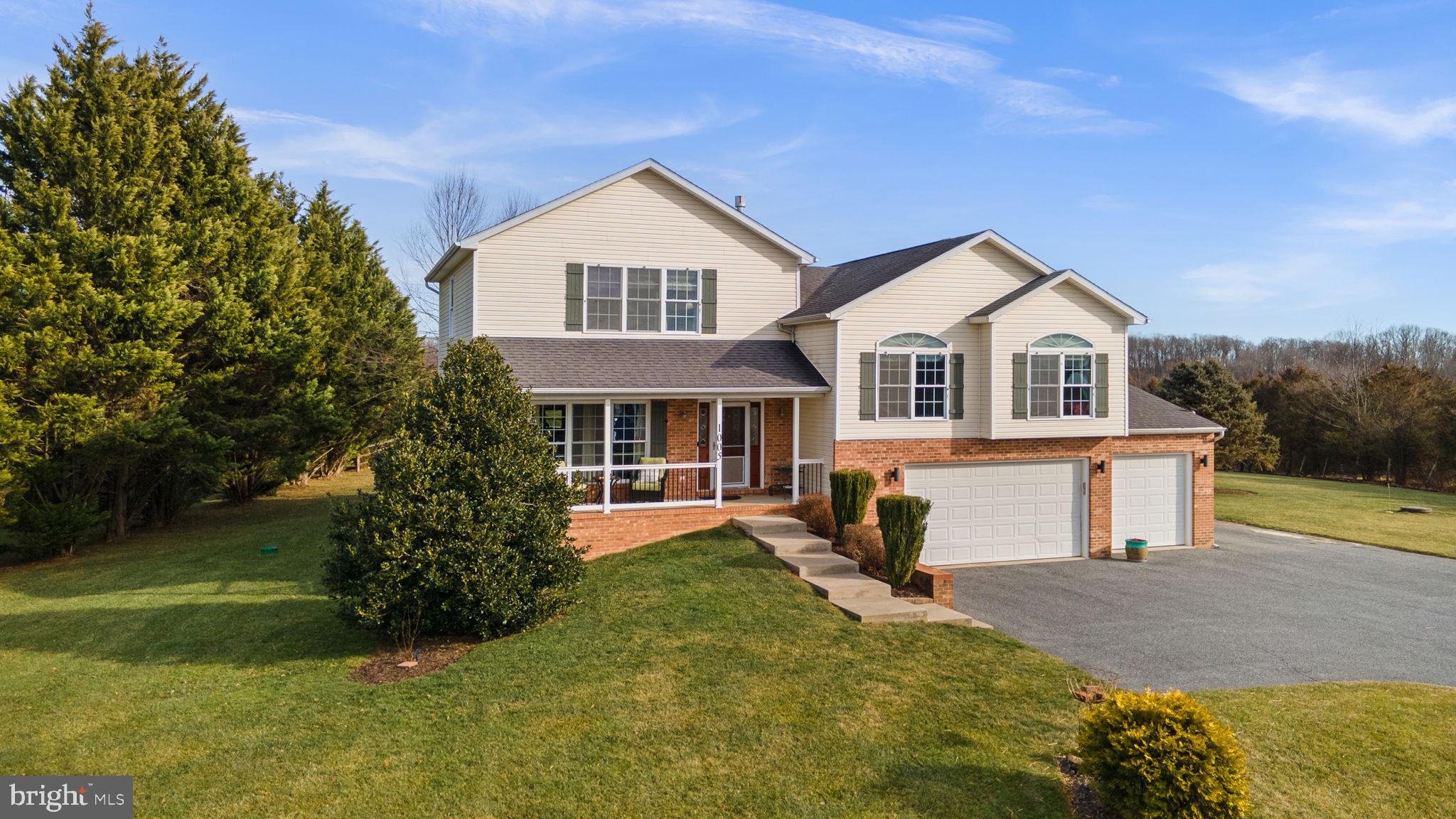 1005 Wesley Road Finksburg, MD 21048 - Photo 2 of 81 gorgeous landscaping