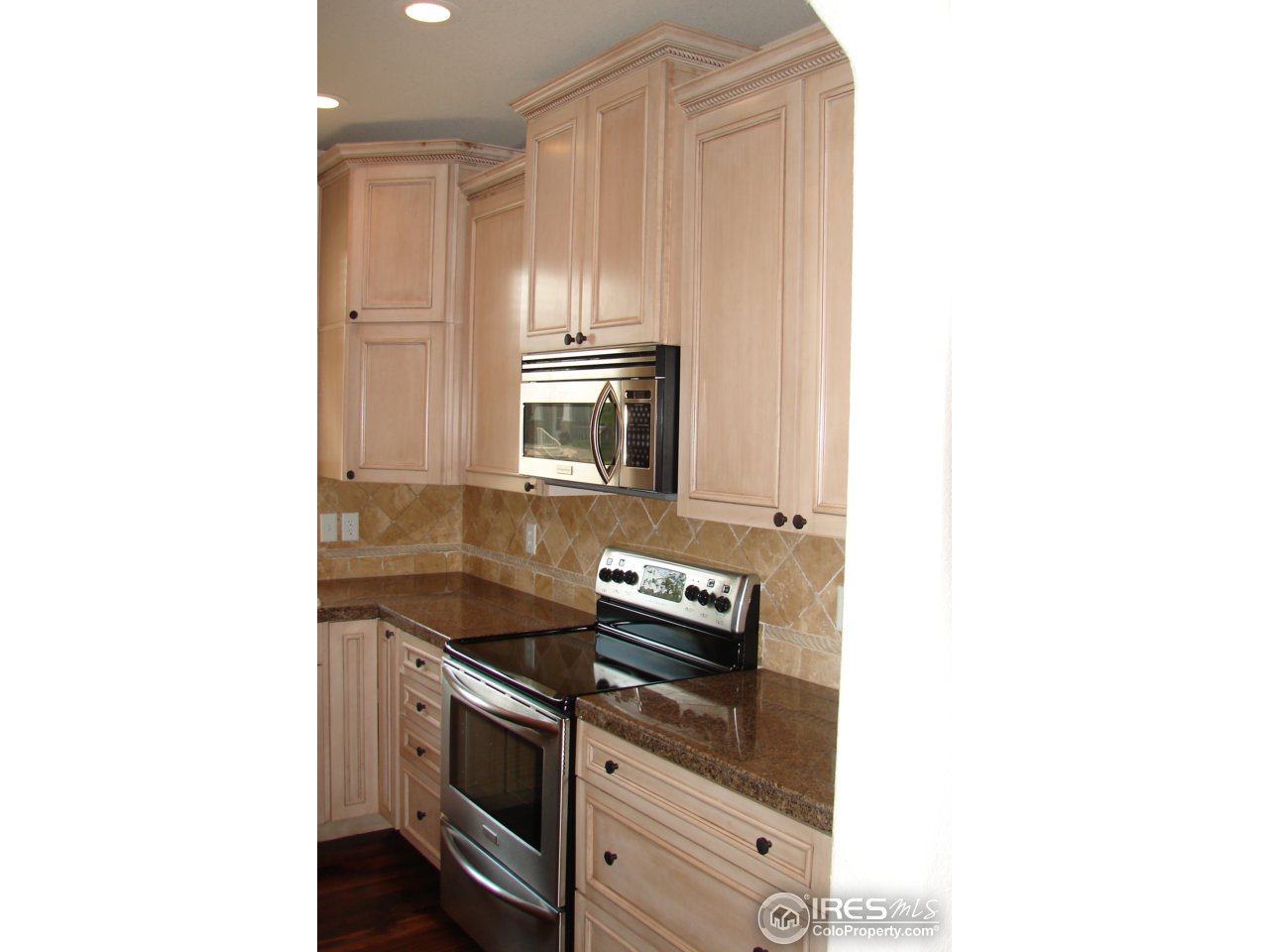 4672 West 20th Road, Unit 311 Greeley, CO 80634 - Photo 2 of 25 Kitchen