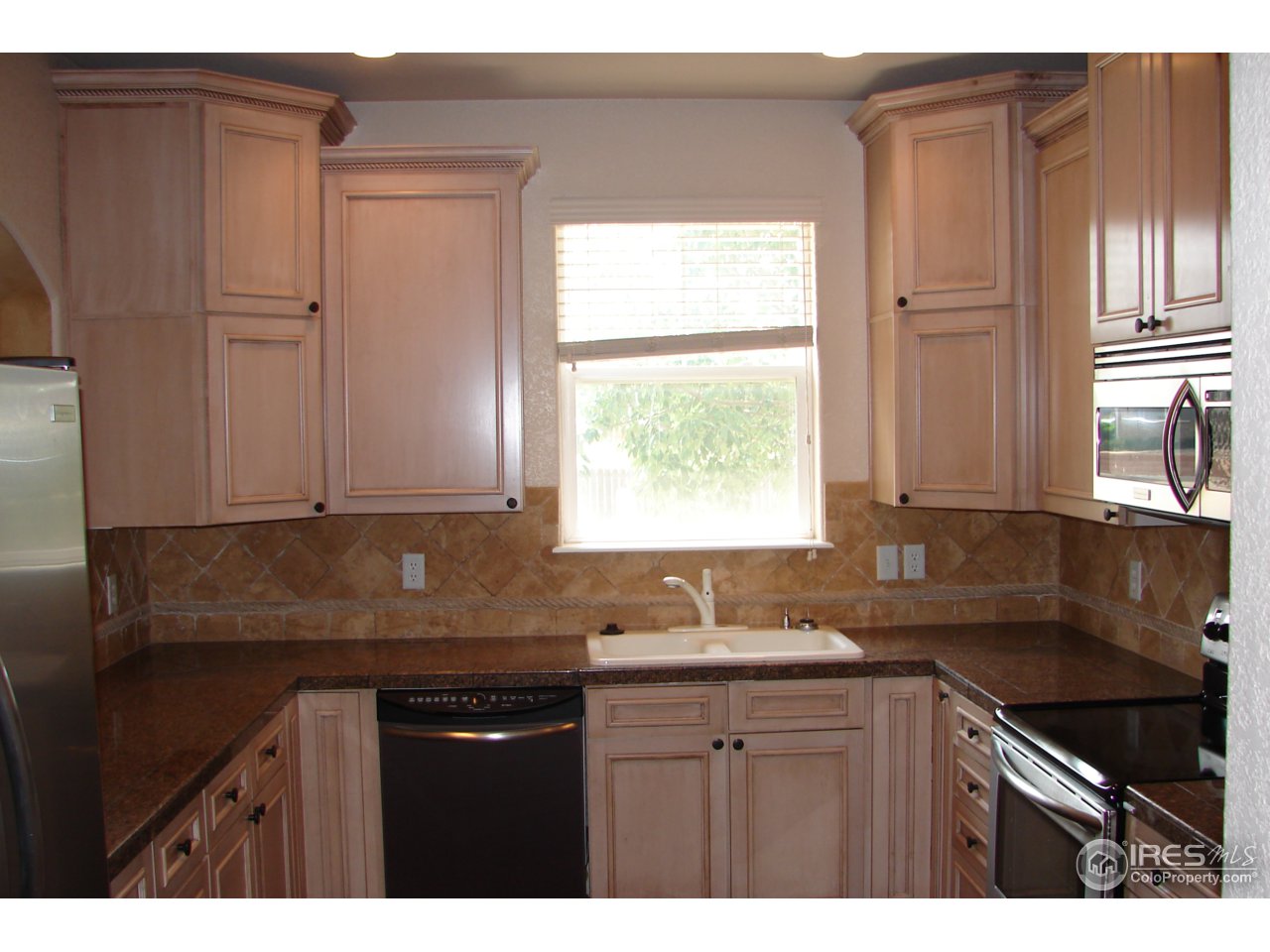 4672 West 20th Road, Unit 311 Greeley, CO 80634 - Photo 6 of 25 Kitchen