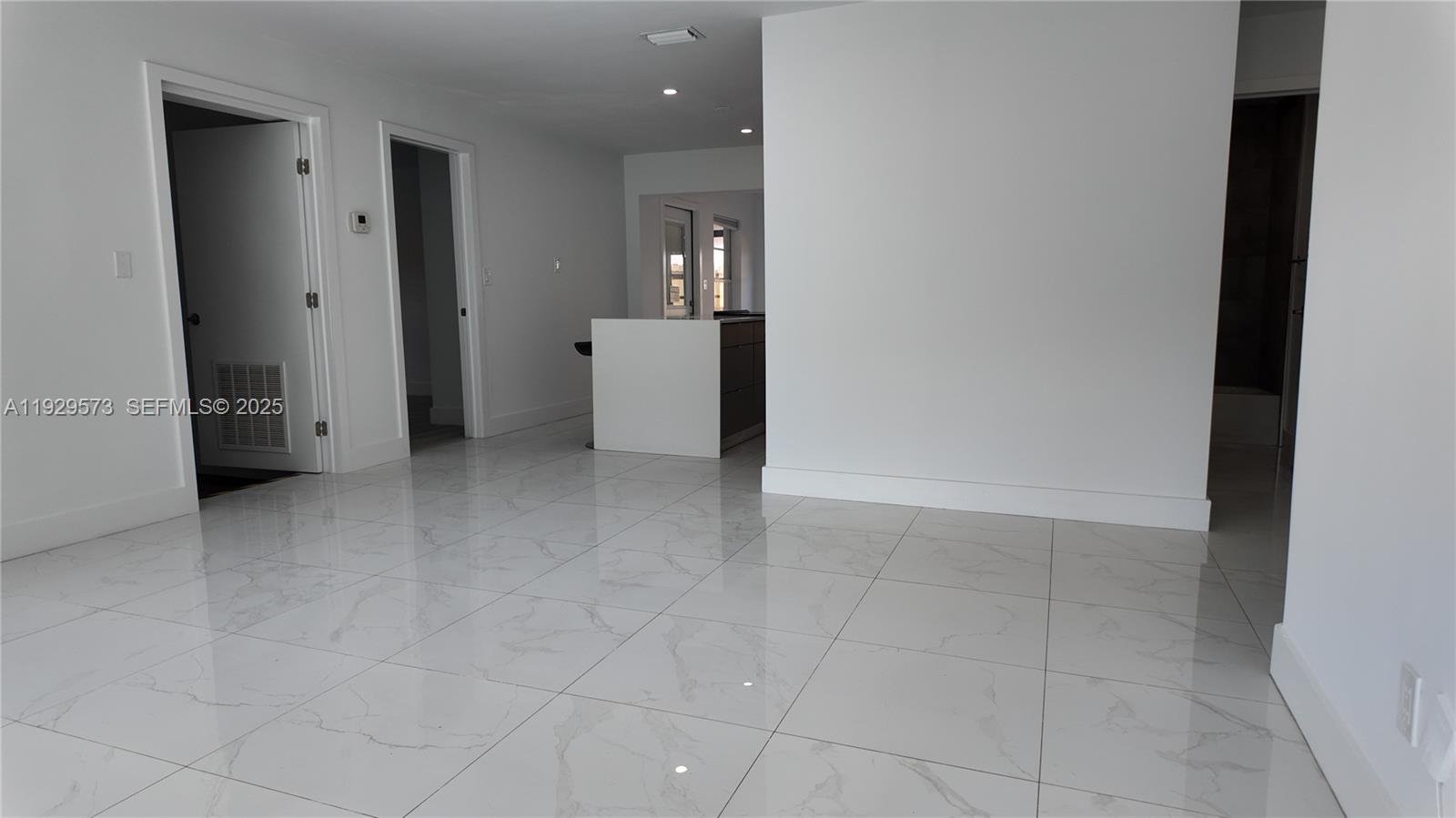 2100 North 57th Way Hollywood, FL 33021 - Photo 3 of 47 Photo 3