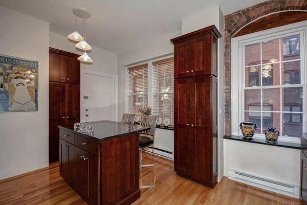 39 Kent Street, Unit 2 Brookline, MA 02445 - Photo 4 of 30 Gallery Image 4