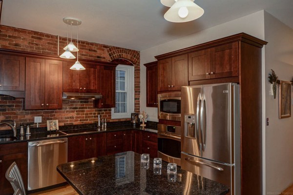 39 Kent Street, Unit 2 Brookline, MA 02445 - Photo 5 of 30 Gallery Image 5