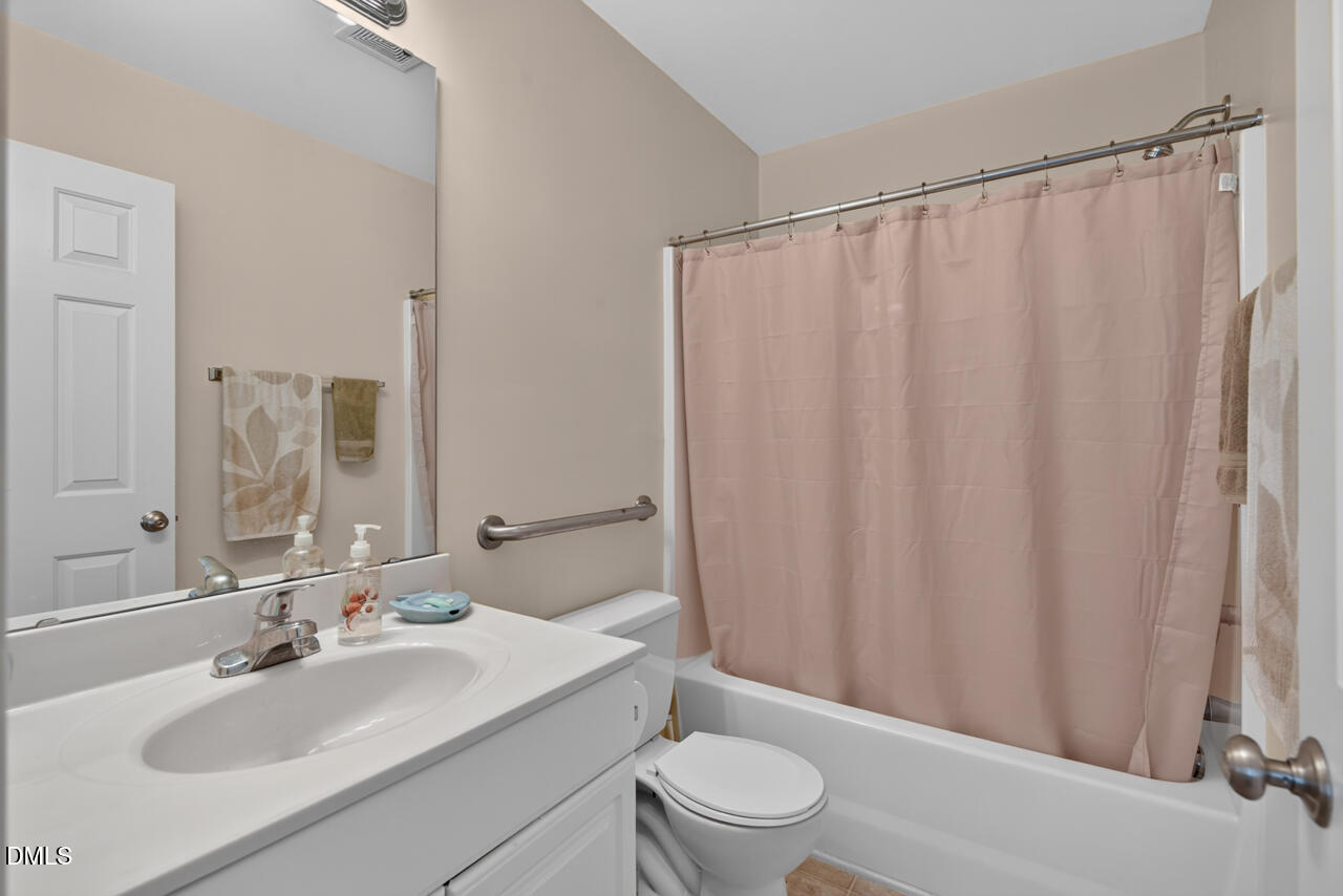 6813 Barbee Road Durham, NC 27713 - Photo 11 of 72 33