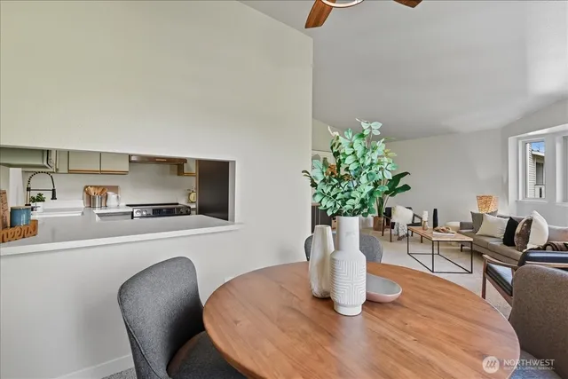 $365,000 | 18150 73rd Avenue Northeast, Unit B306, Kenmore, WA 98028