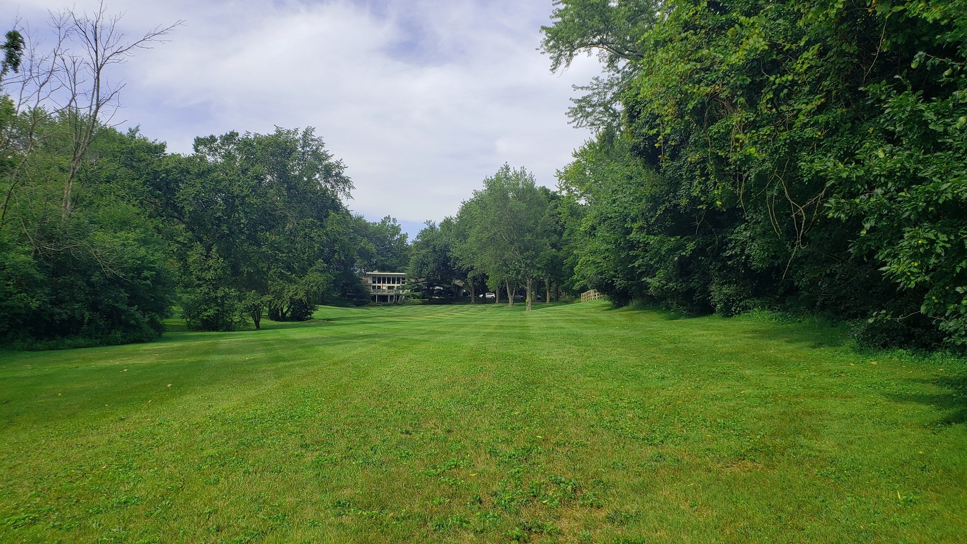 67 Round Barn Road Barrington Hills, IL 60010 - Photo 26 of 43 a view of a grassy field