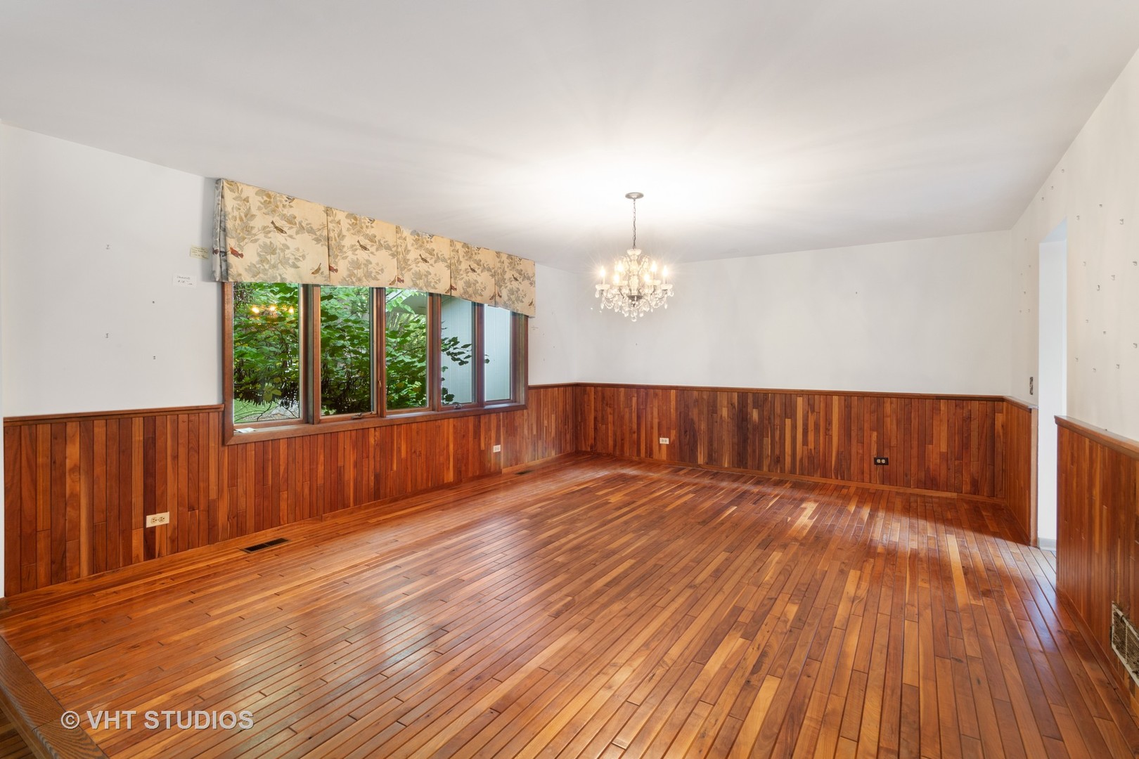 67 Round Barn Road Barrington Hills, IL 60010 - Photo 33 of 43