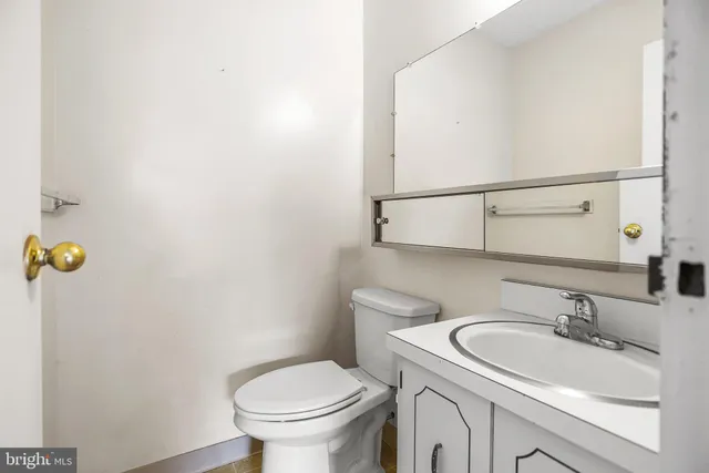 $159,900 | 280 Bridgewater Road, Unit D4, Brookhaven, PA 19015