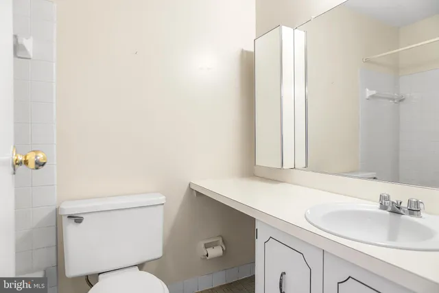 $159,900 | 280 Bridgewater Road, Unit D4, Brookhaven, PA 19015