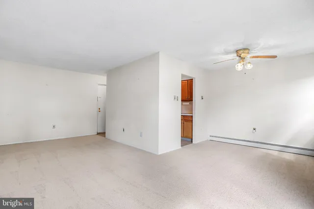 $159,900 | 280 Bridgewater Road, Unit D4, Brookhaven, PA 19015