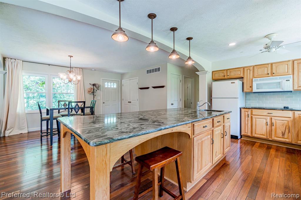 10687 Moon Road Milan, MI 48160 - Photo 16 of 39