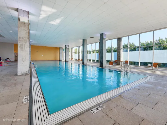 $329,900 | 9715 Woods Drive, Unit 1104, Skokie, IL 60077