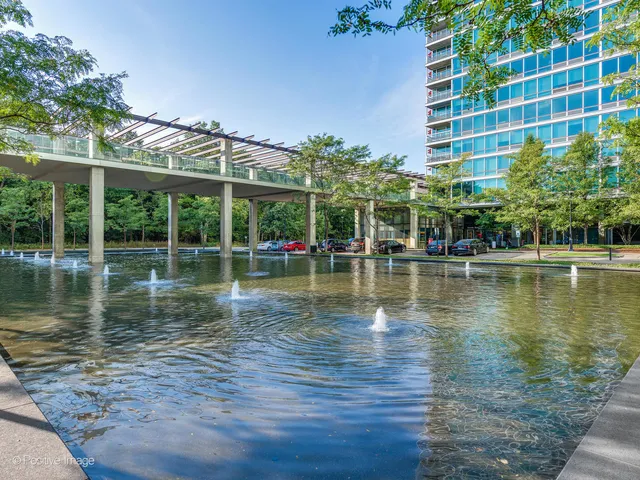 $329,900 | 9715 Woods Drive, Unit 1104, Skokie, IL 60077