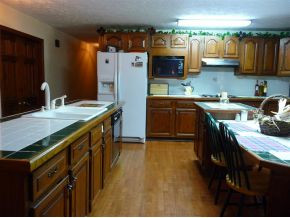736 Harbor Springs Road Kingsport, TN 37664 - Photo 4 of 12 Kitchen