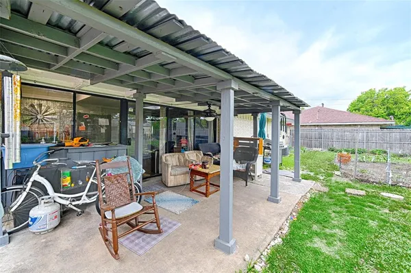 $275,000 | 1853 Tompkins Drive, Grand Prairie, TX 75051