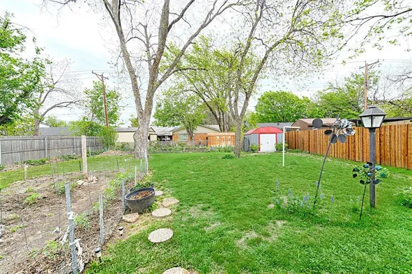 $275,000 | 1853 Tompkins Drive, Grand Prairie, TX 75051