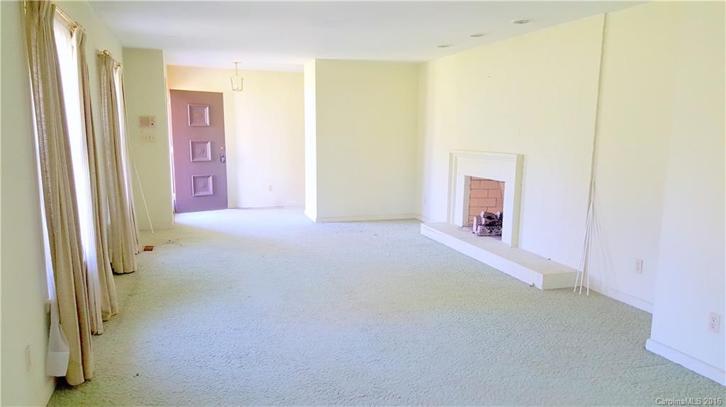 2766 Spencer Road Conover, NC 28613 - Photo 3 of 18 Gallery Image 3