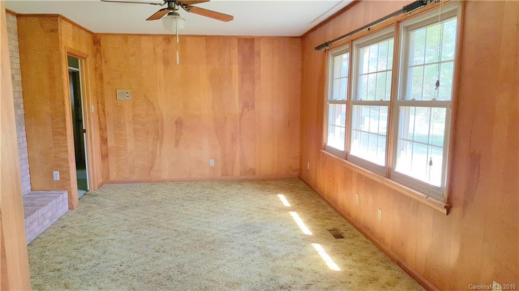 2766 Spencer Road Conover, NC 28613 - Photo 5 of 18 Gallery Image 5