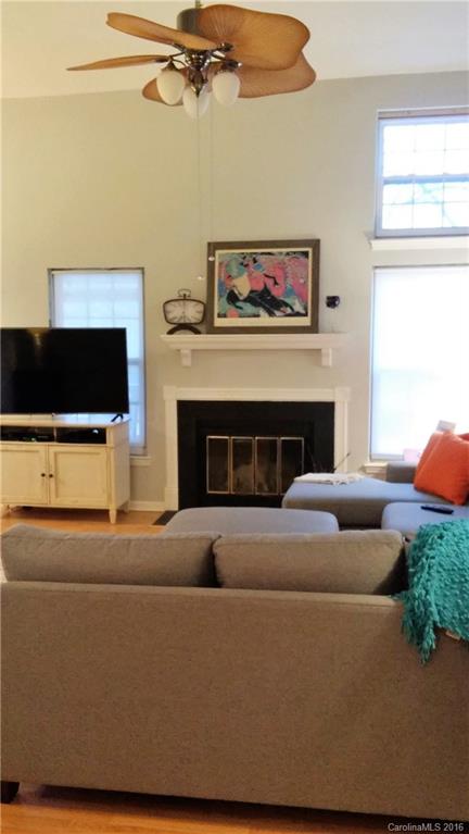 20115 Henderson Road, Unit E Cornelius, NC 28031 - Photo 13 of 24 Gallery Image 13