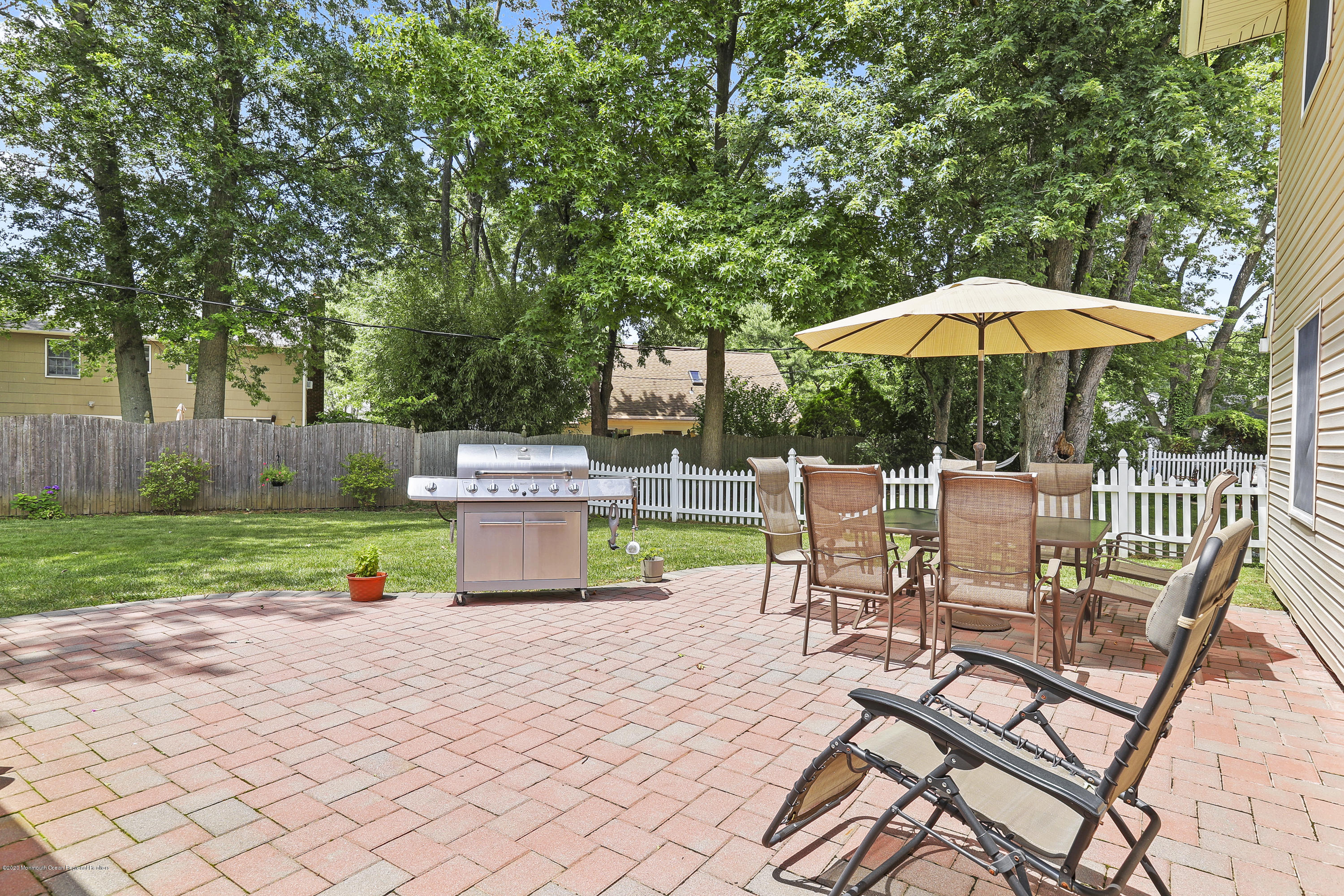 16 Donna Place Aberdeen, NJ 07747 - Photo 23 of 27 16 DONNA PLACE PATIO 5W5A5152
