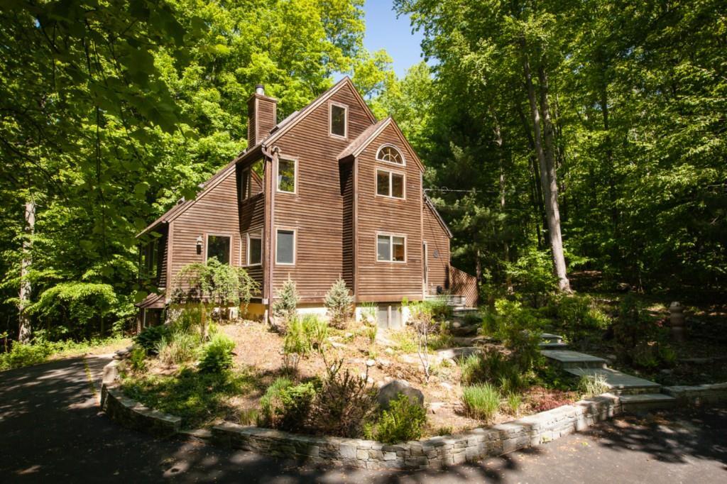 101 Den Hollow Road Guilford, CT 06437 - Photo 1 of 1