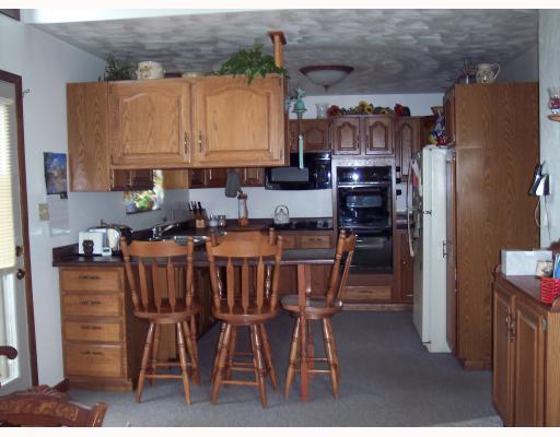 567 Green Tree Road Kittanning, PA 16201 - Photo 3 of 8 Kitchen.