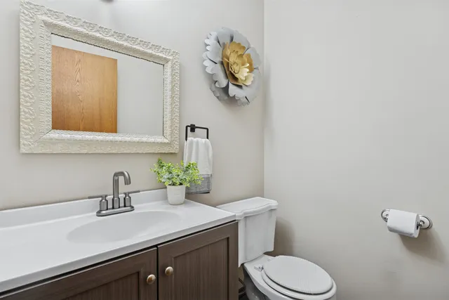 $334,900 | 1505 North Bay Highlands Drive, Green Bay, WI 54311