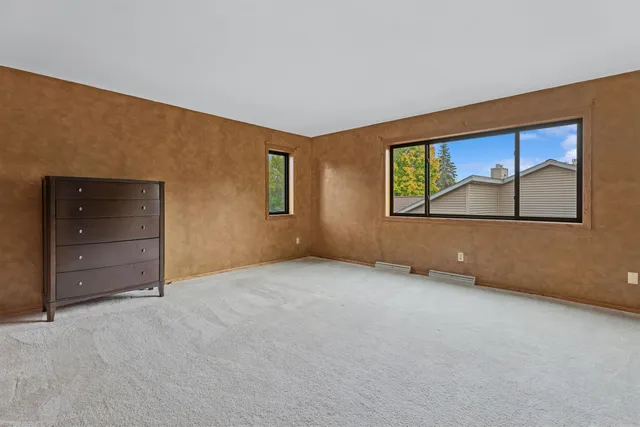 $334,900 | 1505 North Bay Highlands Drive, Green Bay, WI 54311