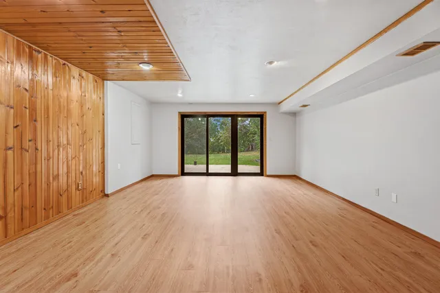 $334,900 | 1505 North Bay Highlands Drive, Green Bay, WI 54311