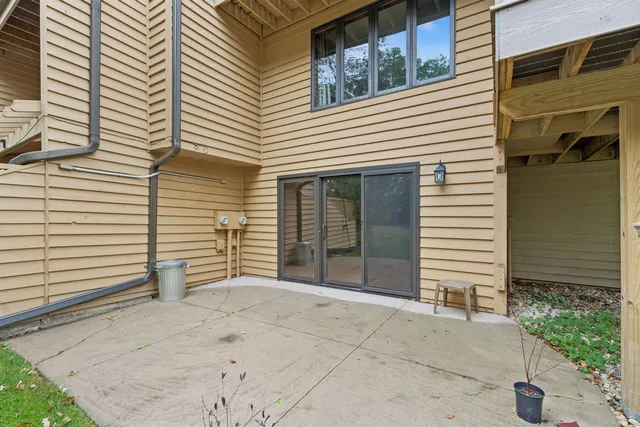 $334,900 | 1505 North Bay Highlands Drive, Green Bay, WI 54311