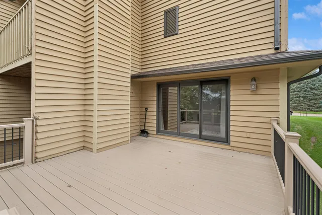 $334,900 | 1505 North Bay Highlands Drive, Green Bay, WI 54311