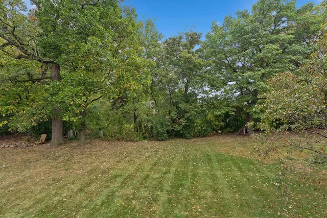 $334,900 | 1505 North Bay Highlands Drive, Green Bay, WI 54311