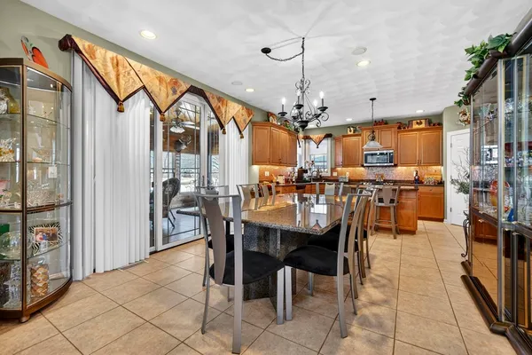 $775,000 | 128 Titleist Trail, Poplar Grove, IL 61065