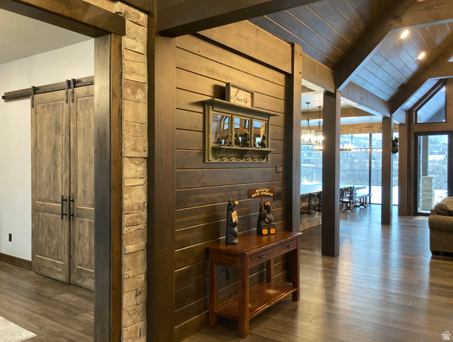 259 Meadow Drive Springville, UT 84663 - Photo 9 of 62 Entrance hall