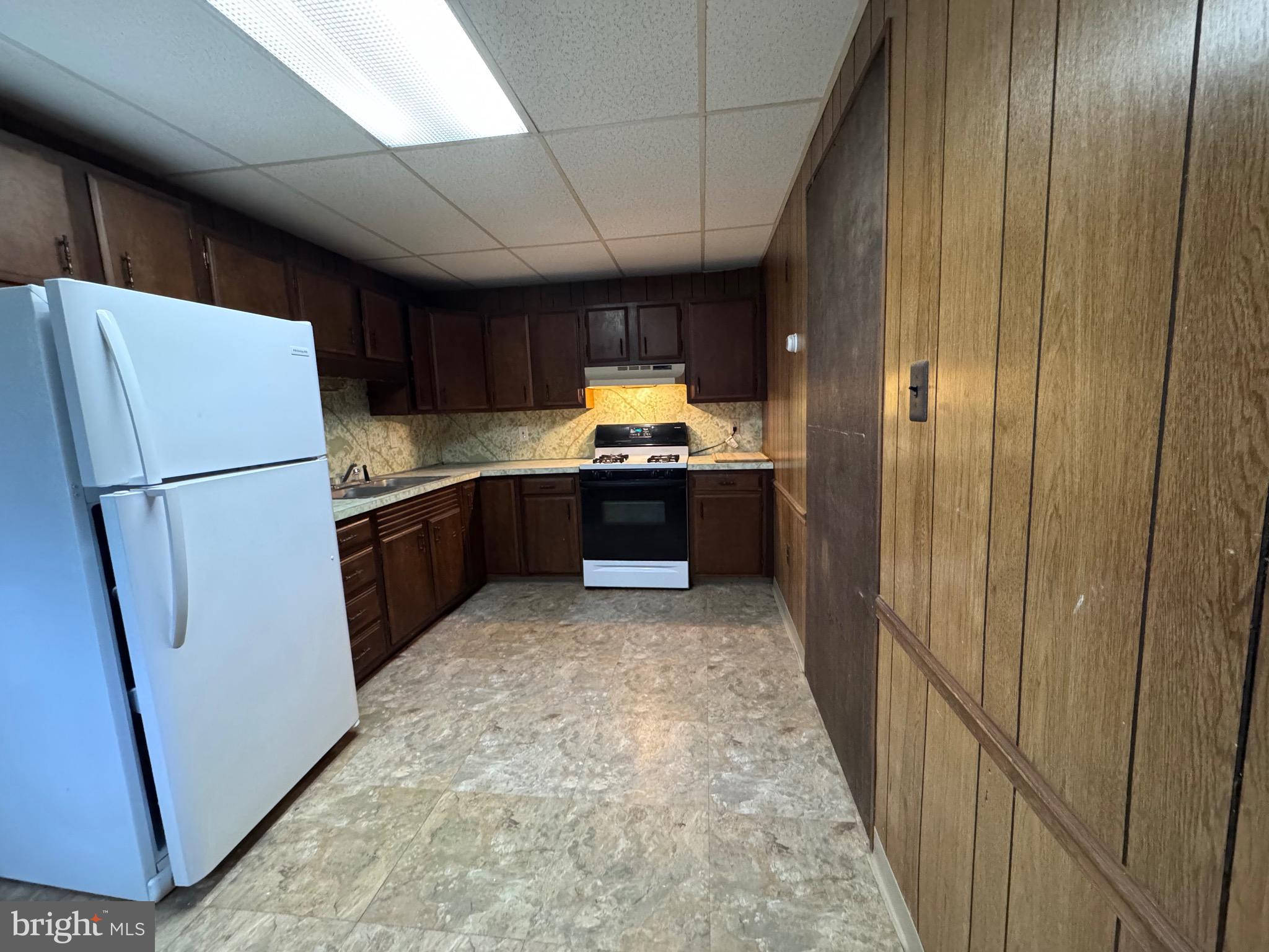 234 West 2nd Street Florence, NJ 08518 - Photo 10 of 16 Kitchen Unit A