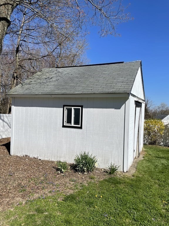 266 Doyle Road Holden, MA 01520 - Photo 18 of 23 Gallery Image 18