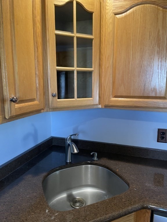 266 Doyle Road Holden, MA 01520 - Photo 8 of 23 Gallery Image 8