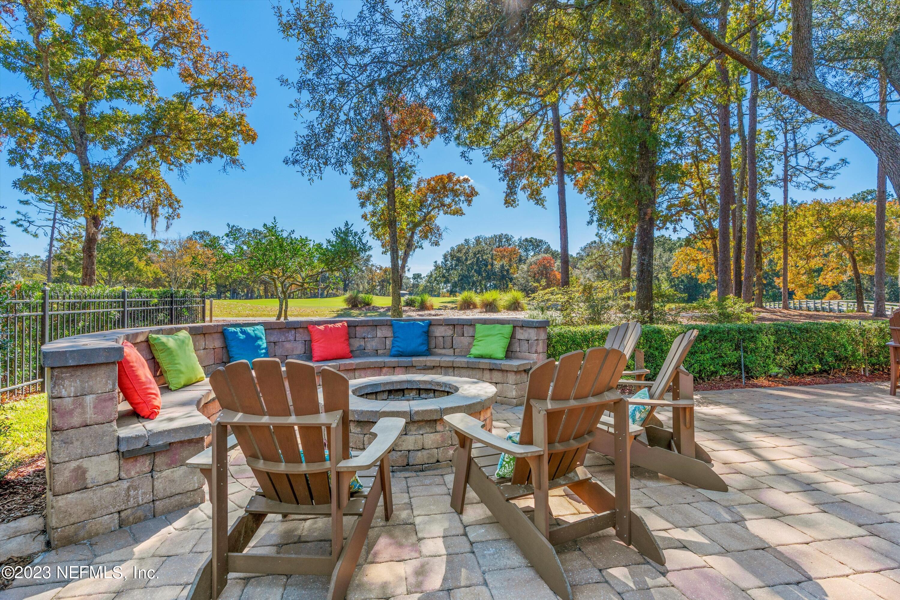 13062 Biggin Church Road South Jacksonville, FL 32224 - Photo 3 of 56 a dining space with furniture and outdoor space