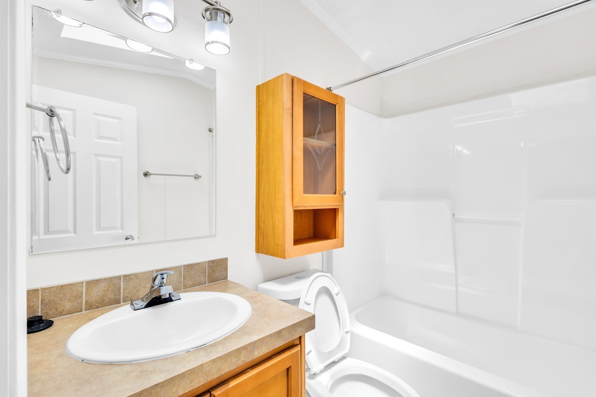 181 Boston Post Road East, Unit 52 Marlborough, MA 01752 - Photo 13 of 26 Gallery Image 13