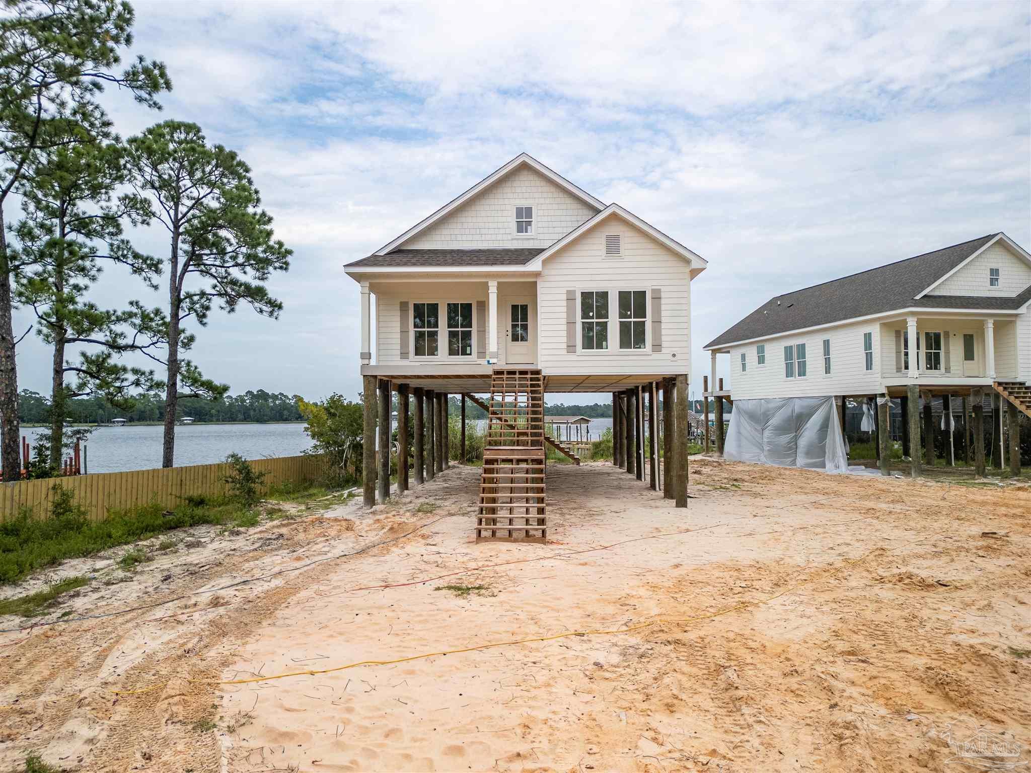 7776 Petersen Point Road Milton, FL 32583 - Photo 4 of 17 Gallery Image 4