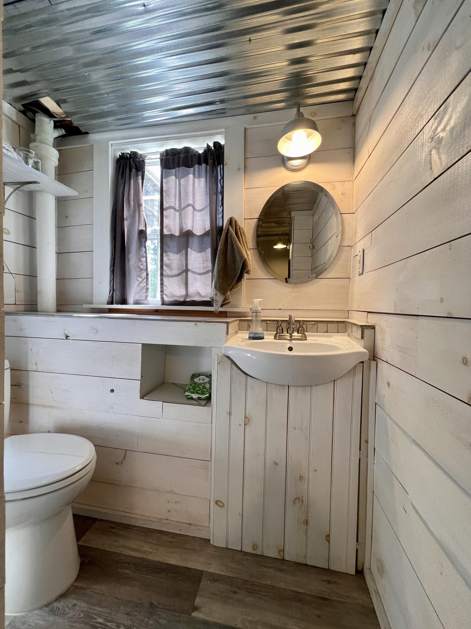 20 Highview Terrace Bangor, ME 04401 - Photo 45 of 62 Toilet and Sink