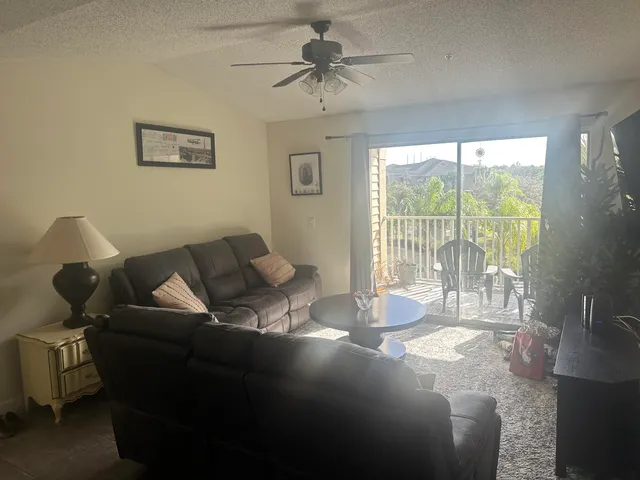 $264,900 | 1950 Summer Club Drive, Unit 302, Oviedo, FL 32765