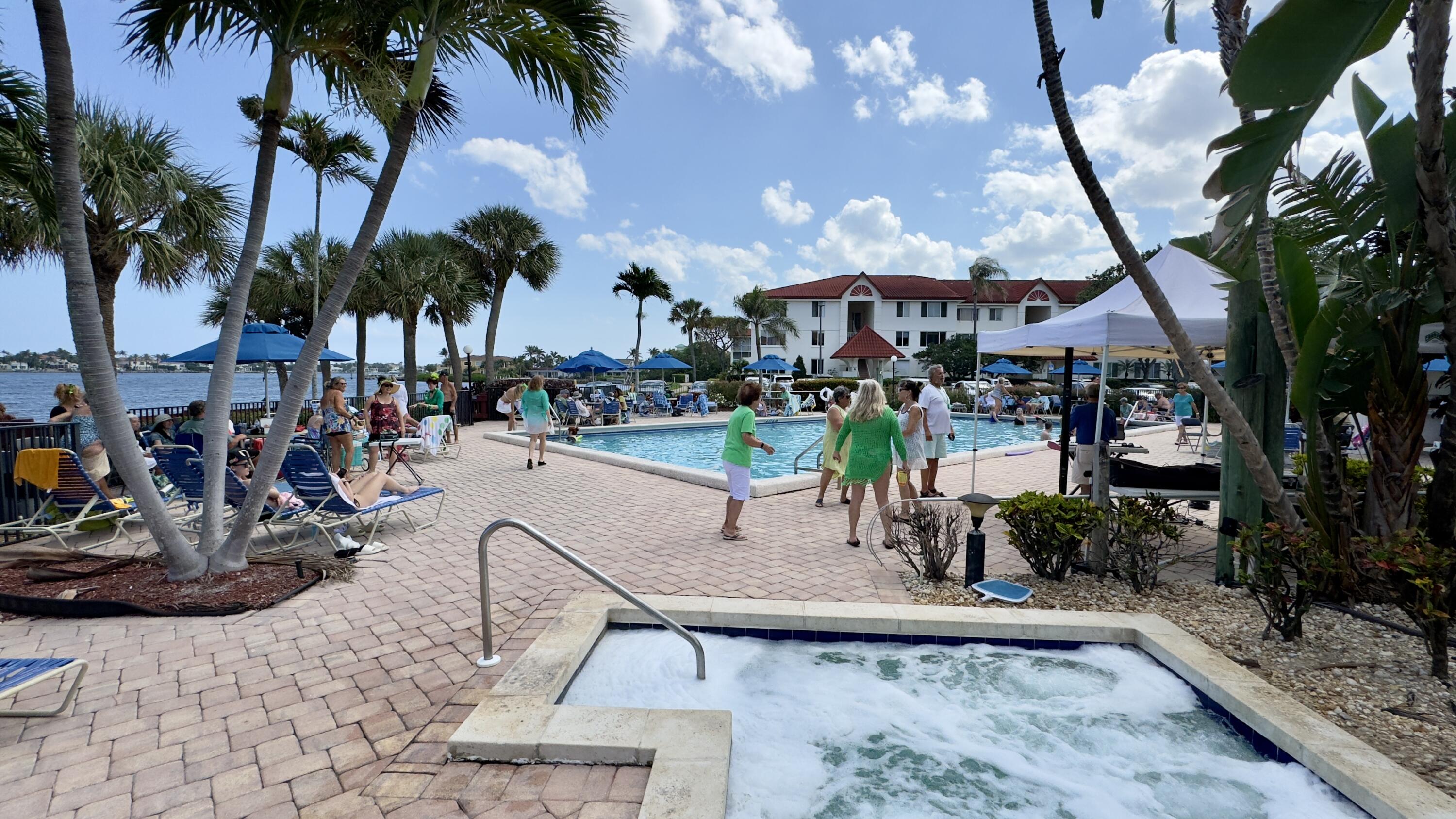 7030 Half Moon Circle, Unit 121 Hypoluxo, FL 33462 - Photo 16 of 74 Hot Tub