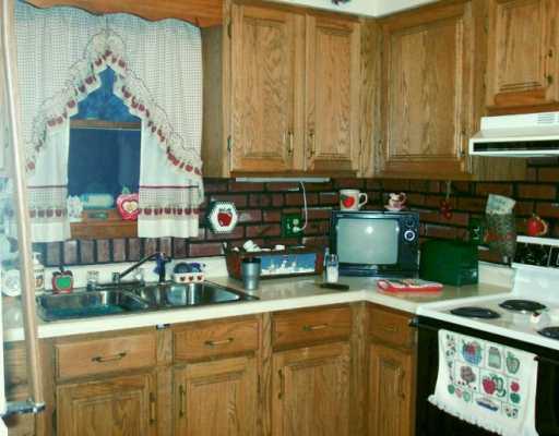 335 Welsh Road Washington, PA 15301 - Photo 3 of 8 Gallery Image 3