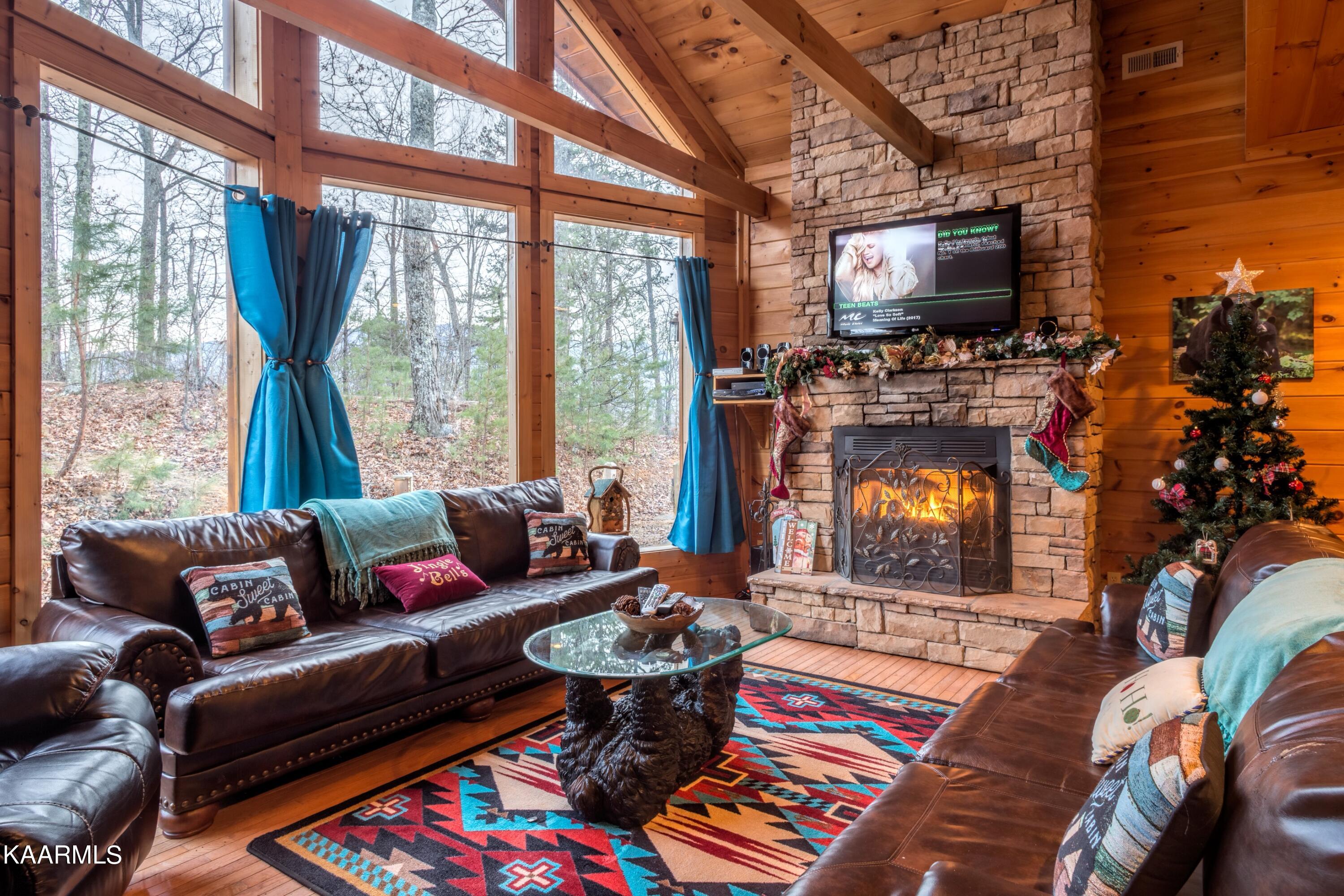 2142 Red Bud Road Sevierville, TN 37876 - Photo 8 of 21 Great Room 2