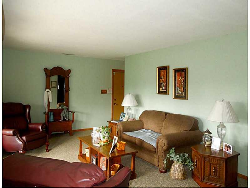 4032 Gambel Road Indianapolis, IN 46221 - Photo 2 of 24 Gallery Image 2