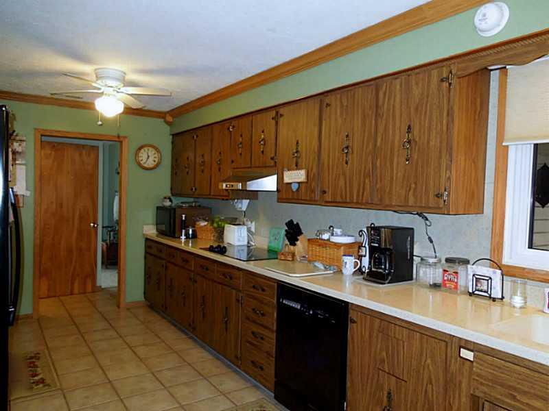 4032 Gambel Road Indianapolis, IN 46221 - Photo 11 of 24 Gallery Image 11
