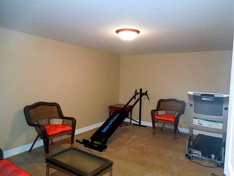 4032 Gambel Road Indianapolis, IN 46221 - Photo 19 of 24 Gallery Image 19