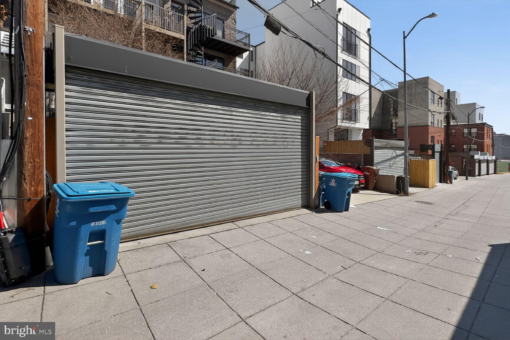 2446 Ontario Road Northwest, Unit 4 Washington, DC 20009 - Photo 50 of 65 a view of a terrace with chairs
