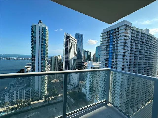 $449,900 | 1155 Brickell Bay Drive, Unit 3205, Miami, FL 33131